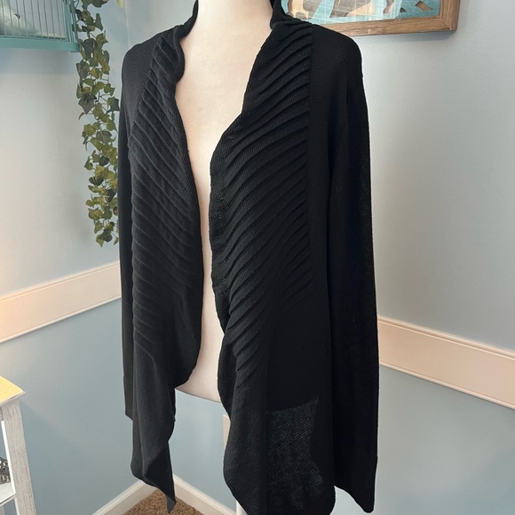 Debbie Morgan Black Open-Front Cardigan - Picture 1 of 7